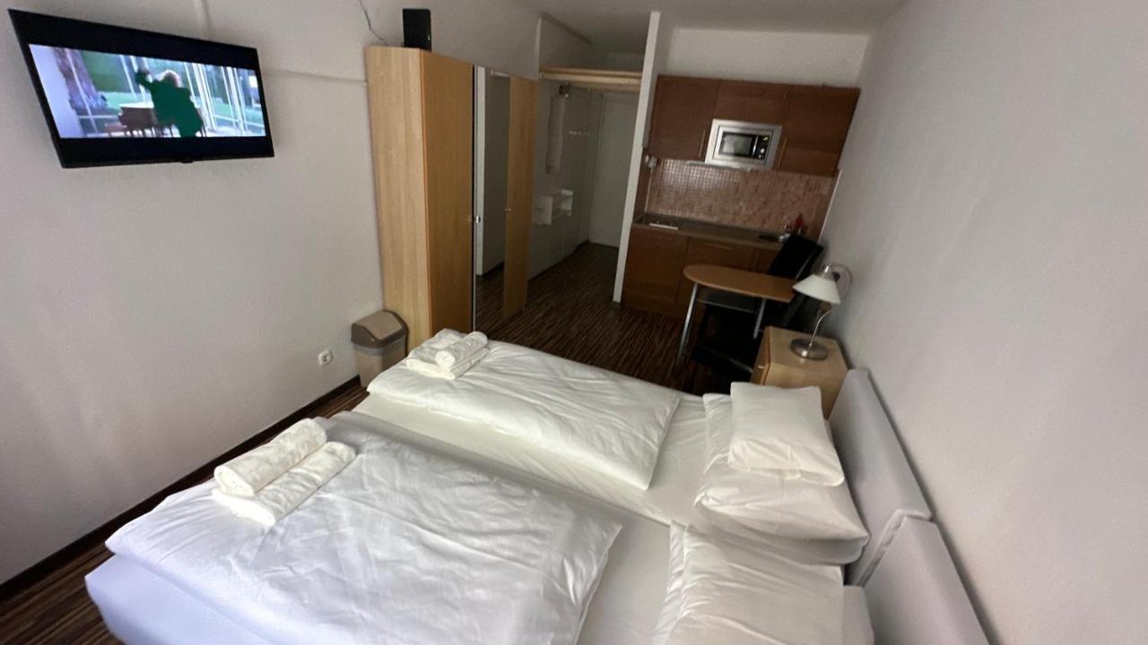 H1 Apartmanok Boedapest Buitenkant foto