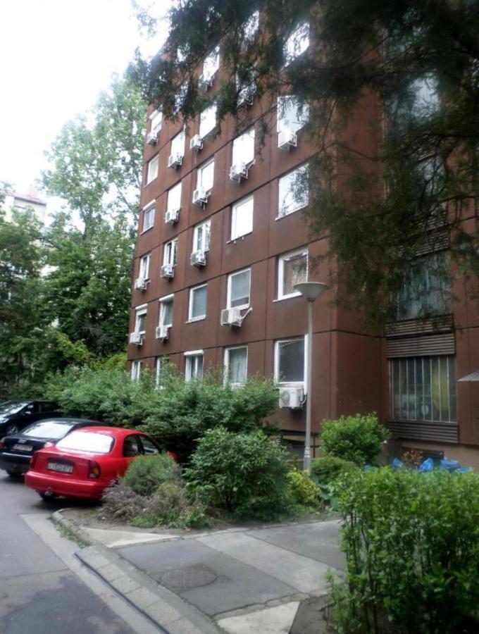 H1 Apartmanok Boedapest Buitenkant foto